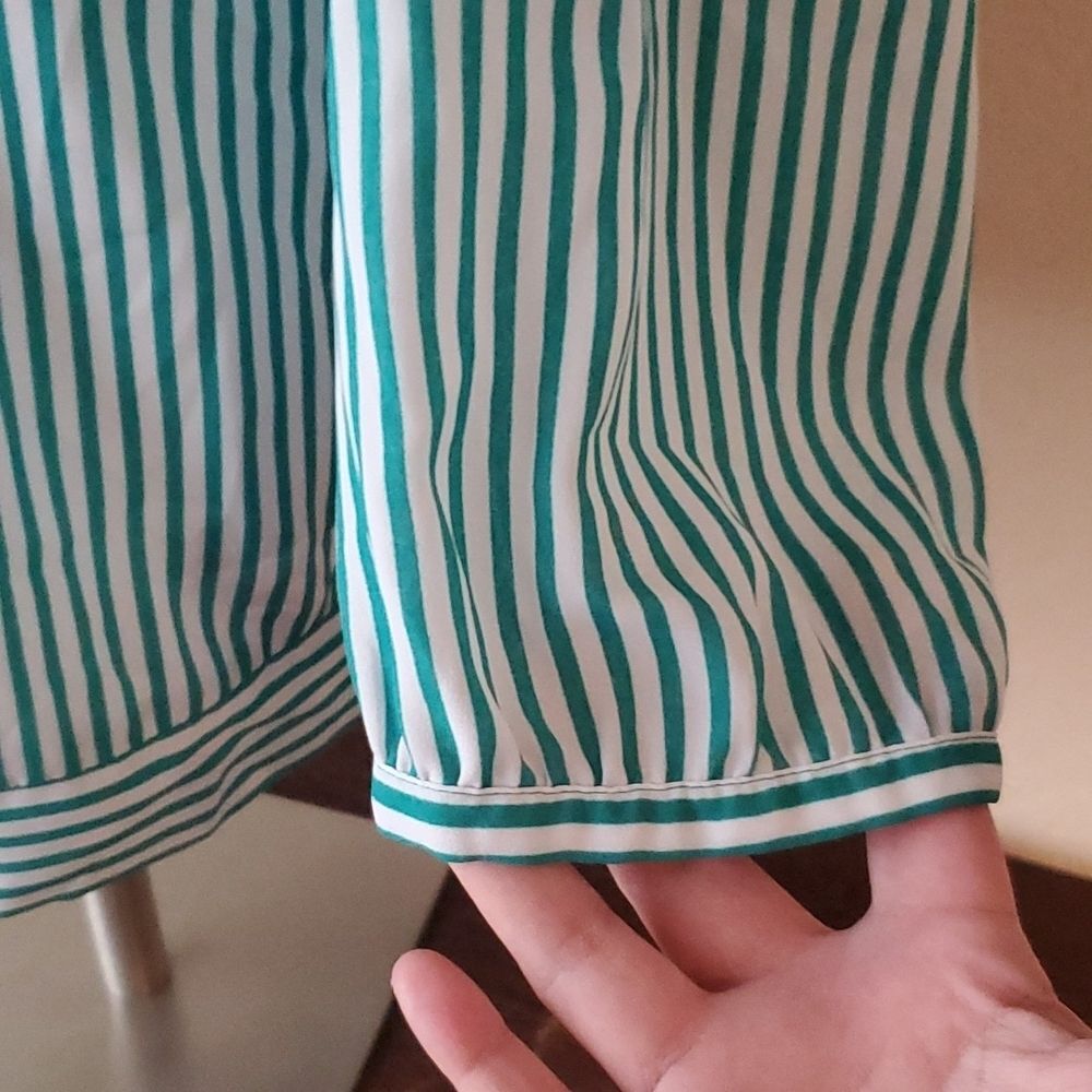 The Limited Teal Green Vertical Striped Tie Neck Blouse Size Medium 3/4 Sleeve - Picture 9 of 10